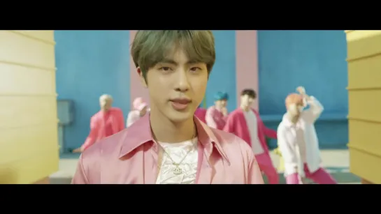 BTS - Boy With Luv feat Halsey