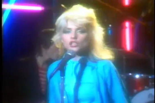 Blondie - (Im Always Touched By Your) Presence Dear