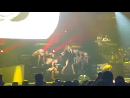 On The Floor (Panama 14.06.2012)