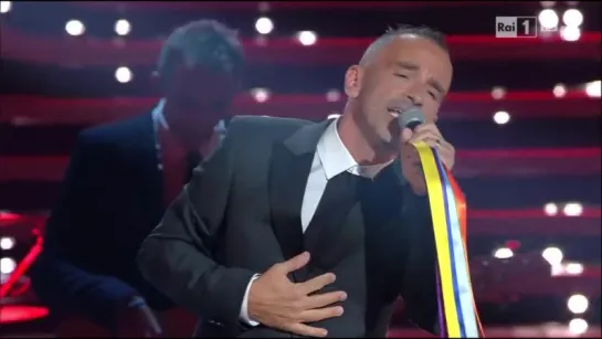 Eros Ramazzotti - Rosa nata ieri (Sanremo 10.02.2016)