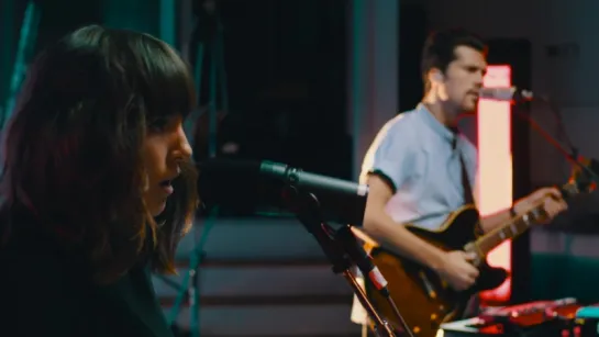 Oh Wonder - All We Do (Live Pool Session)