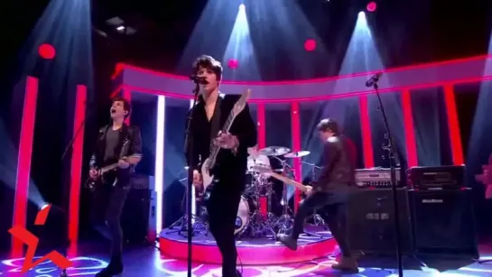 The Vamps - Wake Up (Live Alan Carr’s New Year Specstacular! 31.12.2015)