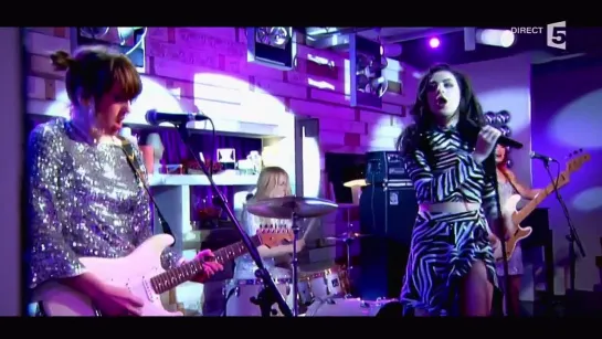 Charli XCX - Break The Rules (Live At C à vous 17.03.2015)