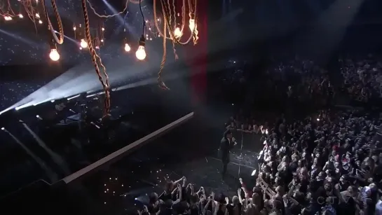 The Weeknd – Earned It (LIVE @ The 2015 JUNO Awards)