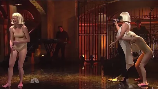 Sia - Elastic Heart (Live At Saturday Night Live 17.01.15) HD