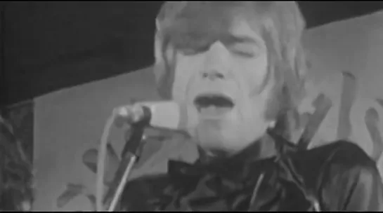 Moody Blues - 1967 - Nights In White Satin - Live @ the Speakeasy, London