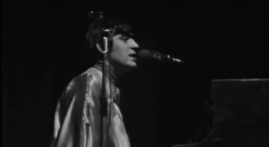 Procol Harum - 1967 - Salad Days - Live in Paris