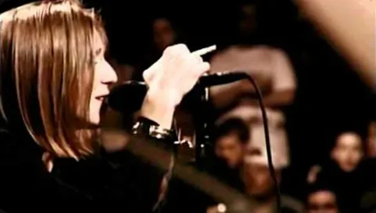 Portishead - 1997 - Glory Box - Live Roseland NYC