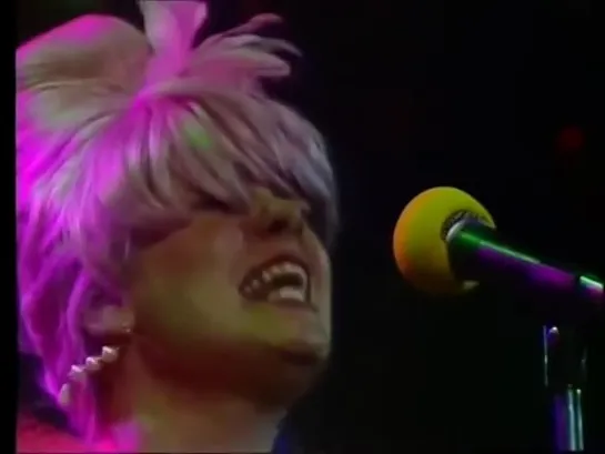 The B-52's - 1983 - Dance This Mess Around - Live in Dortmund