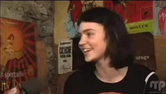 MusiquePlus - Sur Le Vif - Grimes Interview (2009)