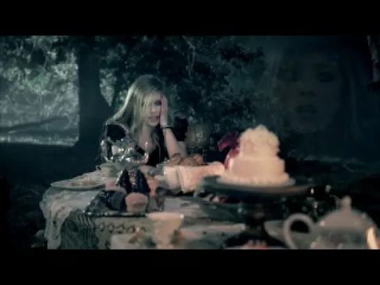 Avril Lavigne - Alice