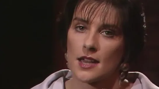 Enya - Orinoco Flow (TV Show "Toppop", Dec 1988) Norway