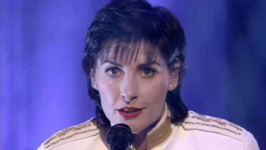 Enya - Anywhere Is (Top Of The Pops, 30.11.1995)