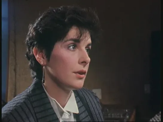 Enya, Roma Ryan - Interview in Gaelic (’Iris ‘85’, RTE, 9.12.1985)