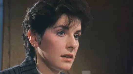 Enya, Roma Ryan - Interview in Gaelic (’Iris ‘85’, RTE, 9.12.1985)