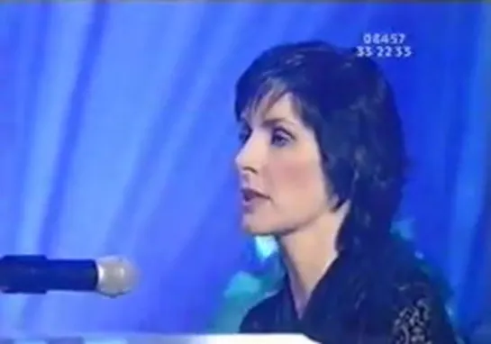 Enya - Only Time (Children in Need Fundraiser, 17.11.2000) UK