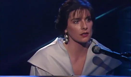 Enya - Evening Falls (NRK TV, 1988) Norway