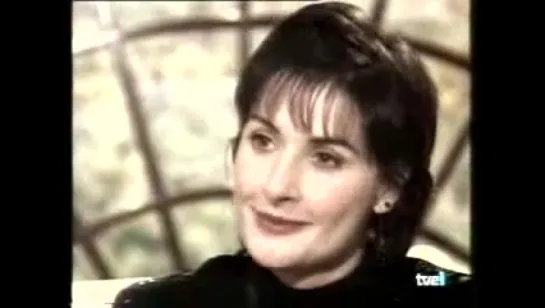 Enya - Reportaje TMOT Gente en Cartelera by Gonzalo (1995) Spain