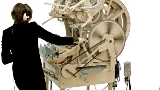 Wintergatan - Marble Machine (music instrument using 2000 marbles)