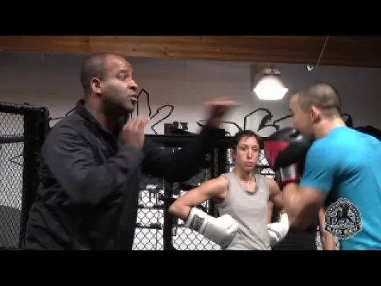 Black House MMA: Boxing Combos with Rafael Cordeiro