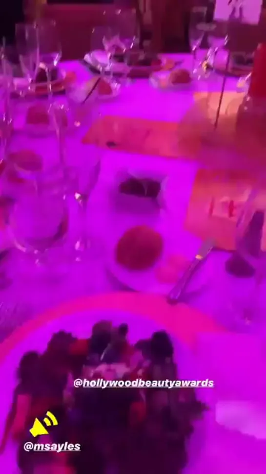 selena on Hollywood Beauty Awards