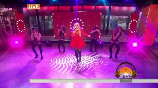 Meghan Trainor - Lips Are Movin (Live @ Today Show 3.11.2014)