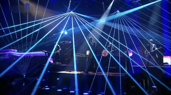 Tokio Hotel -  Love Who Loves You Back (Live @ Wetten, dass..?4.10.2014)