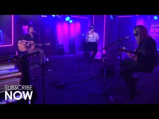 Maroon 5 - Happy (Cover Pharrell Wiliams) (Live in the Live Lounge BBC Radio 1)