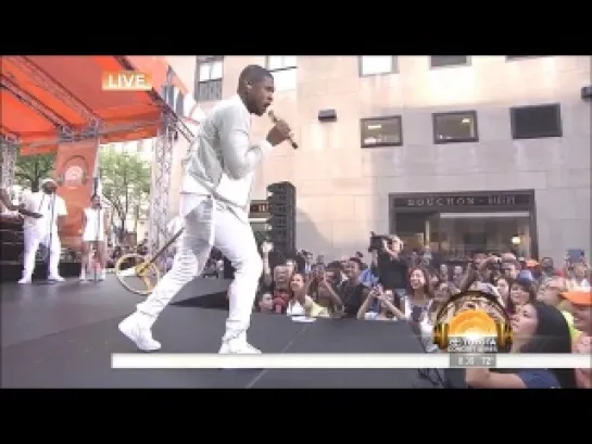 Usher - She Came to Give It to You (Live @ Today Show)