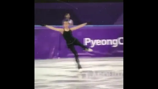 Alina Zagitova 3Lz3Lo3Lo3Lo3Lo (credit: Jackie Wong)