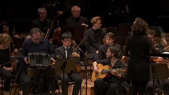 Piazzolla, Guitarra, Bandoneón y Orquesta de Cuerdas-Alondra de la Parra  Orchestre de París