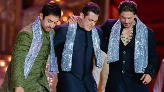 Ram Charan & Shah Rukh Khan Dance With SalmanKhan, AamirKhan to NachoNacho Song at Ambani PreWedding