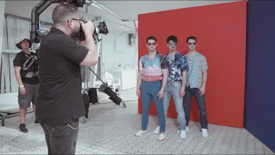 Jonas Brothers - Cool (Behind The Scenes) [RUS SUB]