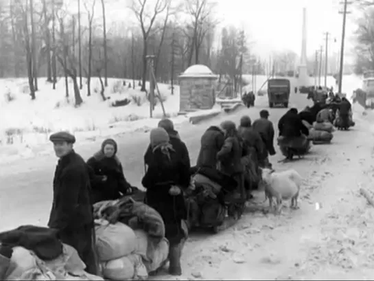 Гатчинский альбом. Свои среди чужих.