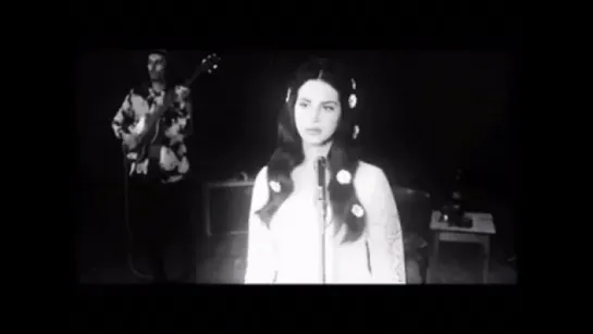 Lana Del Rey – Love (превью №1)