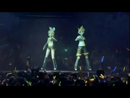 Kagamine Rin & Len - Butterfly on Your Right Shoulder (Live)