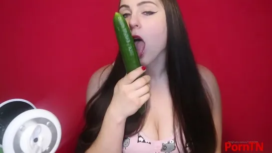 ips2tingles ASMR - Cucumber Blowjob