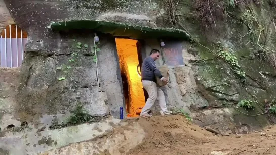 Man Digs a Hole in a Mountain and Turns it Into an Amazing Apartment