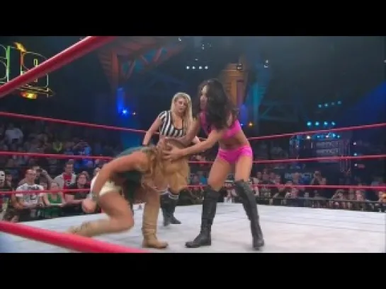 {CWW}Gail Kim vs. Miss Tessmacher vs. O.D.B. vs. Mickie James vs. Velvet Sky - Gauntlet for Title shot (TNA Genesis 2013)