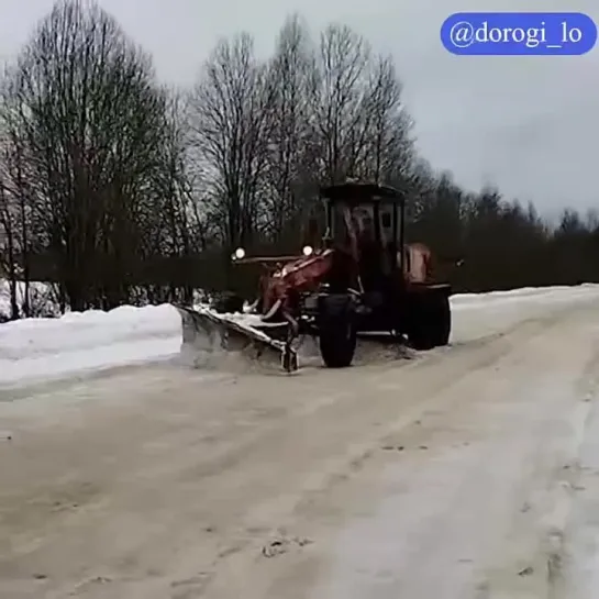 Водителей Ленобласти предупредили об уборке снежных валов и ямочном ремонте