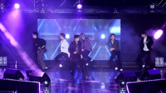 [FANCAM] [15.10.17] Crazy K-pop Festival в Тэгу - Wake Me Up