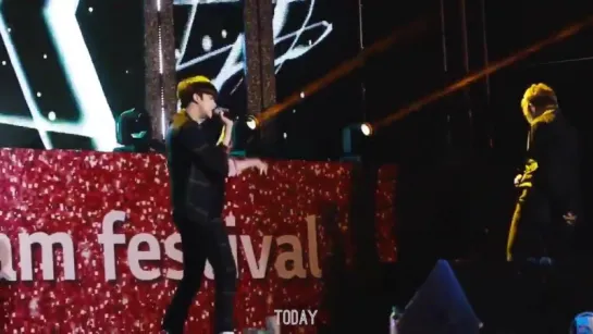 [FANCAM] [14.10.17]  LG Dream Festival