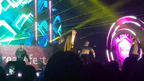 [FANCAM] [14.10.17]  LG Dream Festival