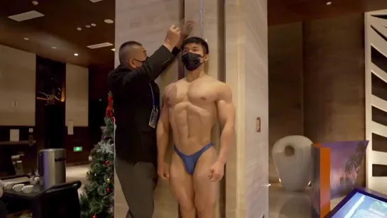 Chinese bodybuilder 郑少忠