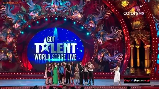 Шахрукх Кхан и Варун Дхаван на "Got Talent World Stage"