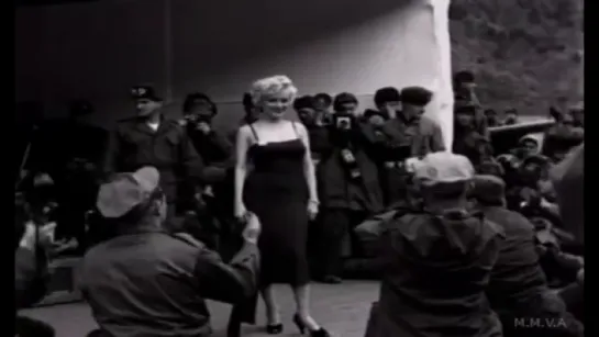 Rare Footage Of Marilyn Monroe Entertaining The Troops On Stage In Korea 1954