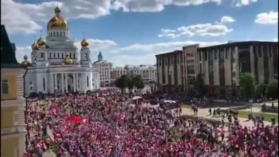 Фанаты сборной Перу эпично прошлись по Саранску