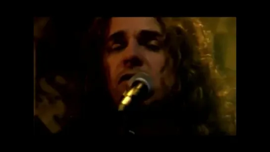 Maná - Mariposa traicionera (Video)