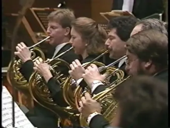 John Williams - 1984 L.A. Olympic Fanfare and Theme