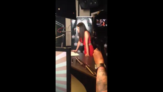 September 10: Video of Selena at 97.1 AMP Radio in Los Angles, California [6]